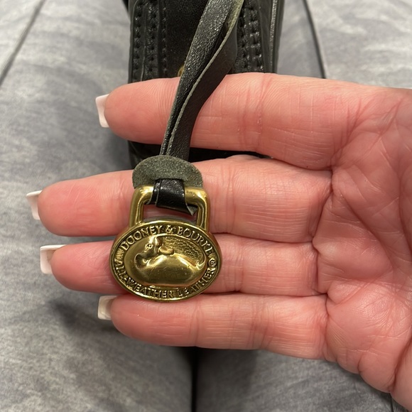 Vintage Dooney & Bourk black bag. - Picture 6 of 9